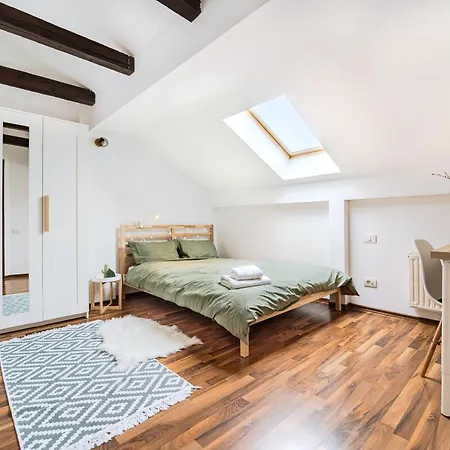 Apartment Pet Friendly - Savoya Nordic Loft - By Openhouse