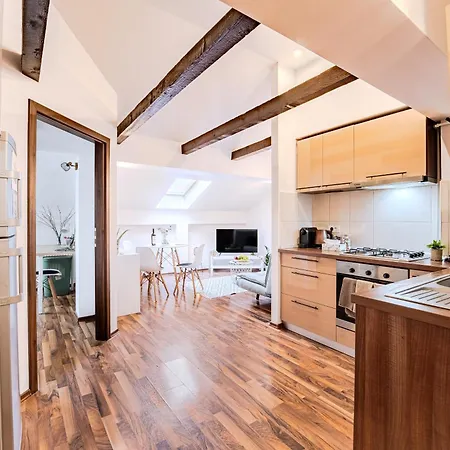 Pet Friendly - Savoya Nordic Loft - By Openhouse Appartement